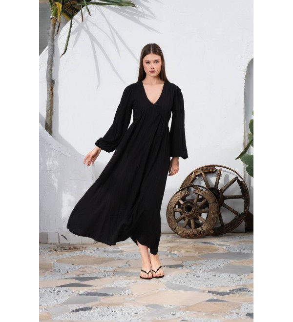202206 BLACK DRESS