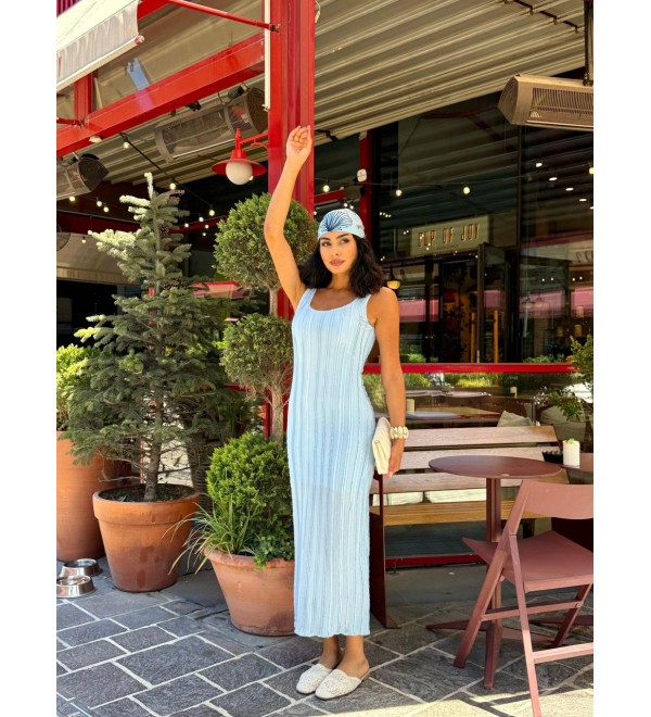 214203 BEYAZ ELBİSE JAKARLI KUMAŞ