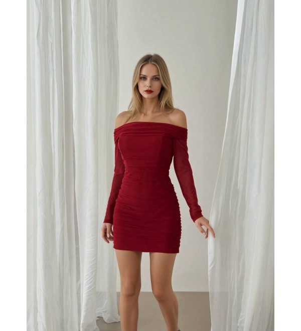 215500 KIRMIZI ELBİSE